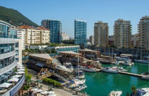 8 x 3 Metro Ormeggio Ocean Village Porto Turistico In Vendita