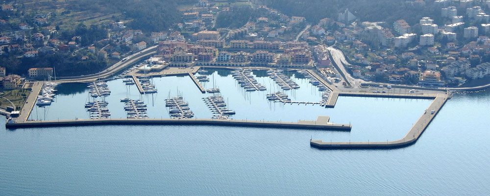 Porto San Rocco Porto turistico - Ormeggi e posti barca Porto San Rocco Porto turistico - Ormeggi e posti barca